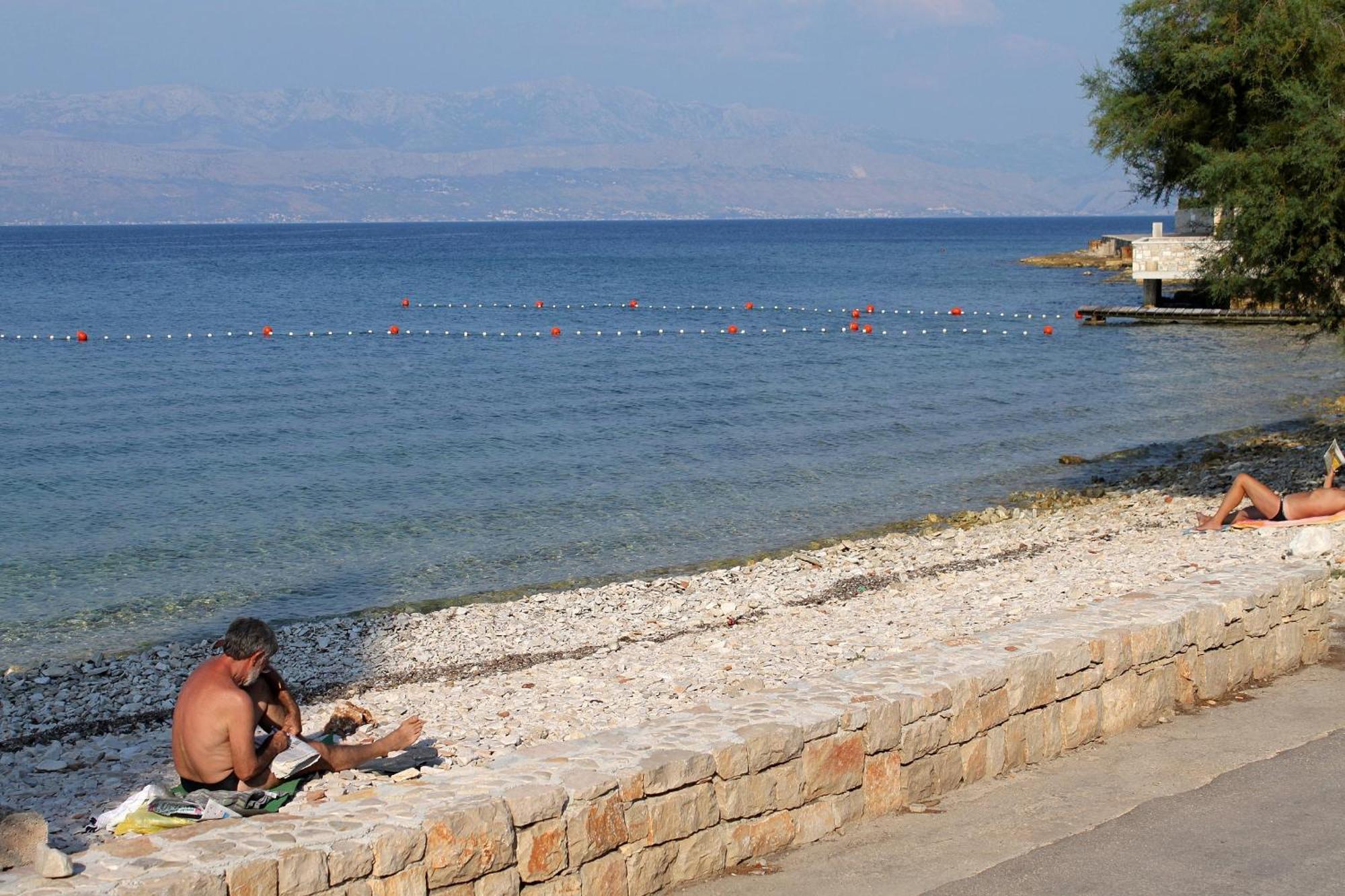 Apartments And Rooms By The Sea Sutivan, Brac - 2943 Екстериор снимка